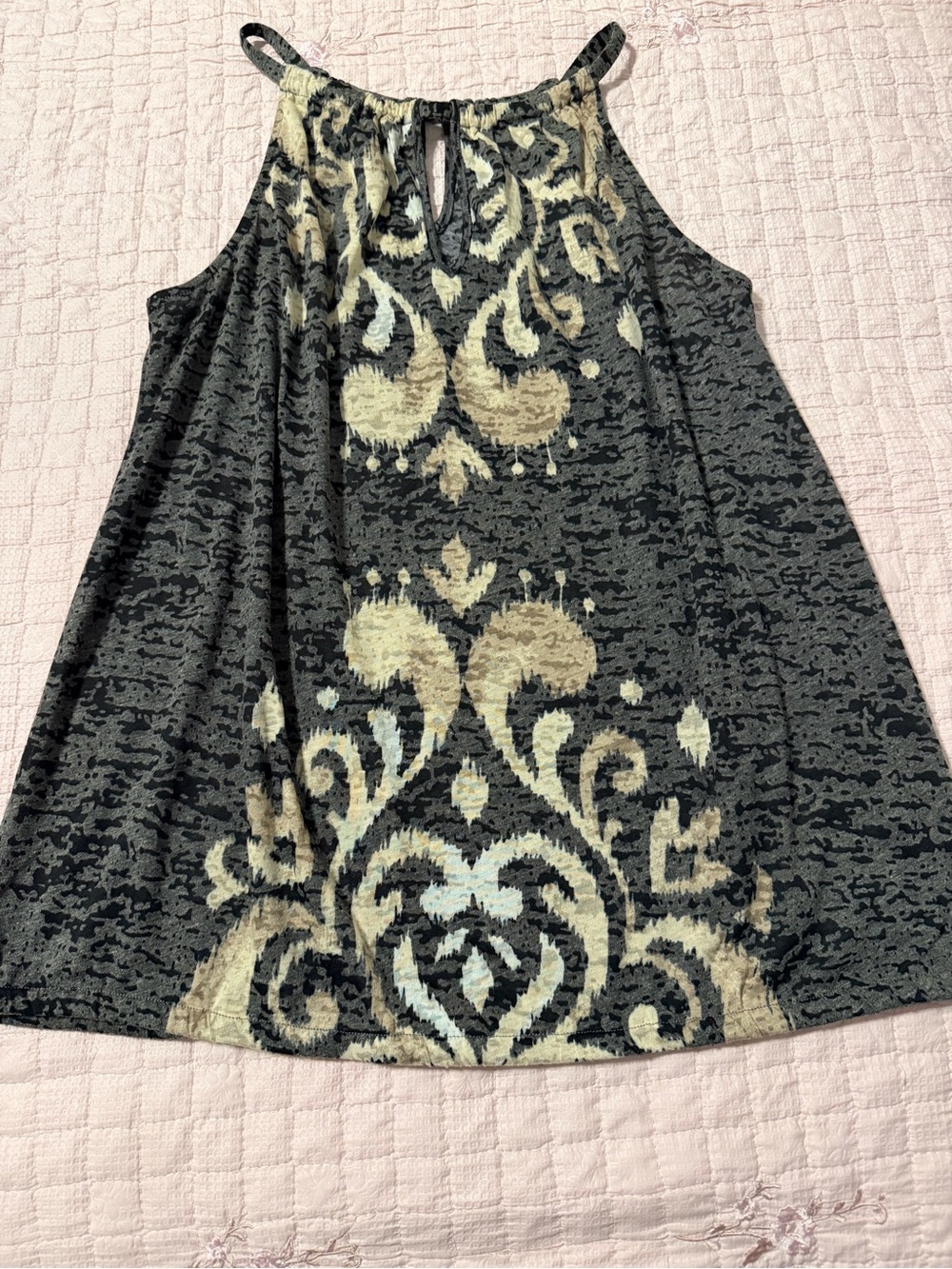 INC International Concepts Black Tank Top with Cream Baroque Print